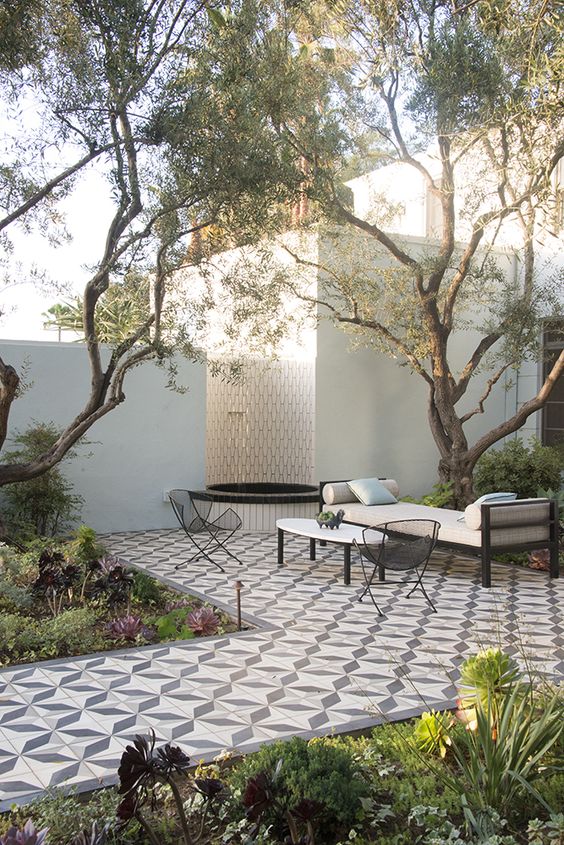 Top 10 des plus belles terrasses en carrelage – blog "ma maison ... Carreau de ciment veranda