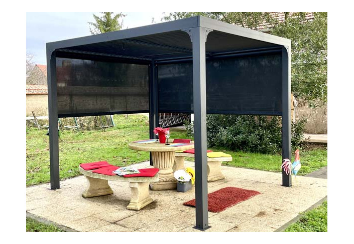 PERGOLA BIOCLIMATIQUE ALU + 2 STORES - 7M2