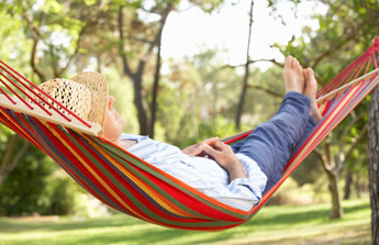 Quelqu'un dort dans un hamac