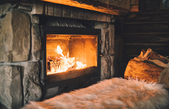 ambiance montagne chalet déco feu cocooning