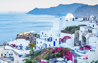 Maisons blanches en Grèce, une architecture qui nous séduit !