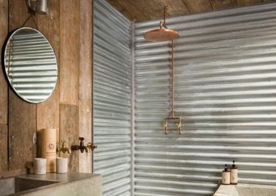 Pour vous préparer chaque matin, installez un miroir dans votre salle de bain (Crédit photo : Ponterest/archzine.fr) Un miroir dans une salle de bain