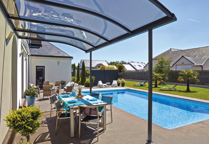 Abri terrasse aluminium métal pour bord de piscine