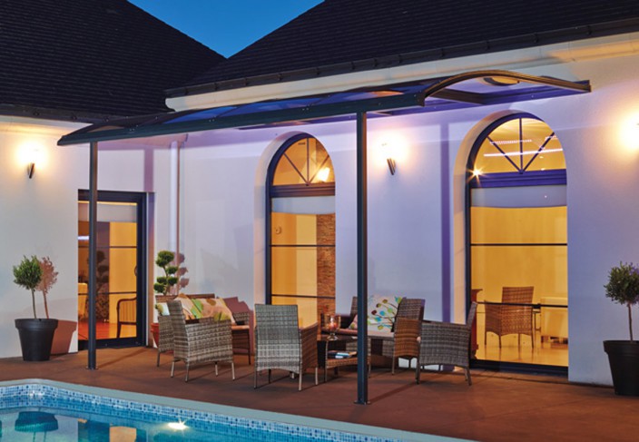 Abri terrasse design pour le jardin