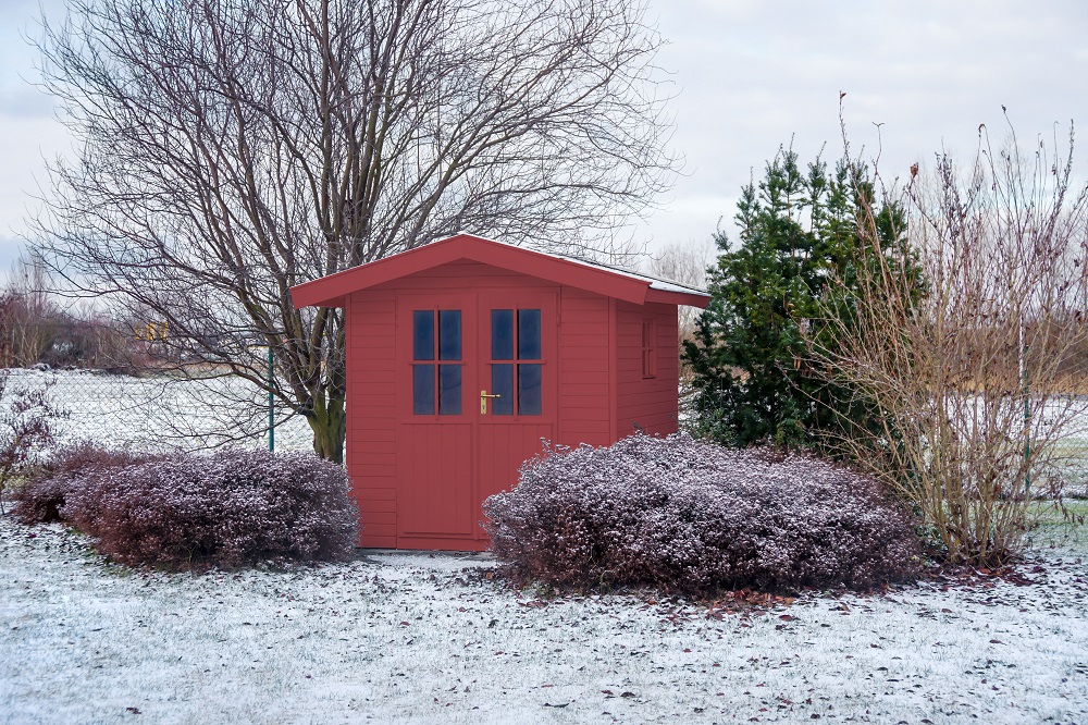 abri de jardin peint avec de la Ripolin