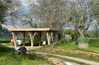 carport original rondins de bois