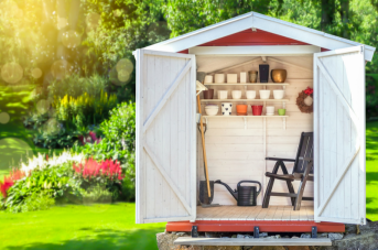 le plancher d'un abri de jardin en bois