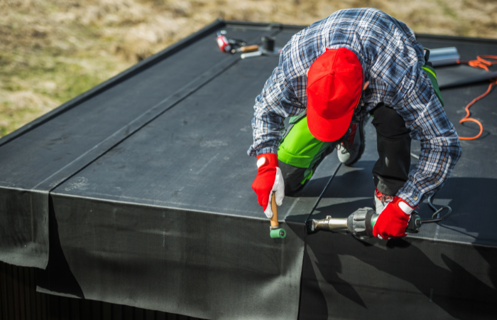 un toit EPDM pour un chalet jardin