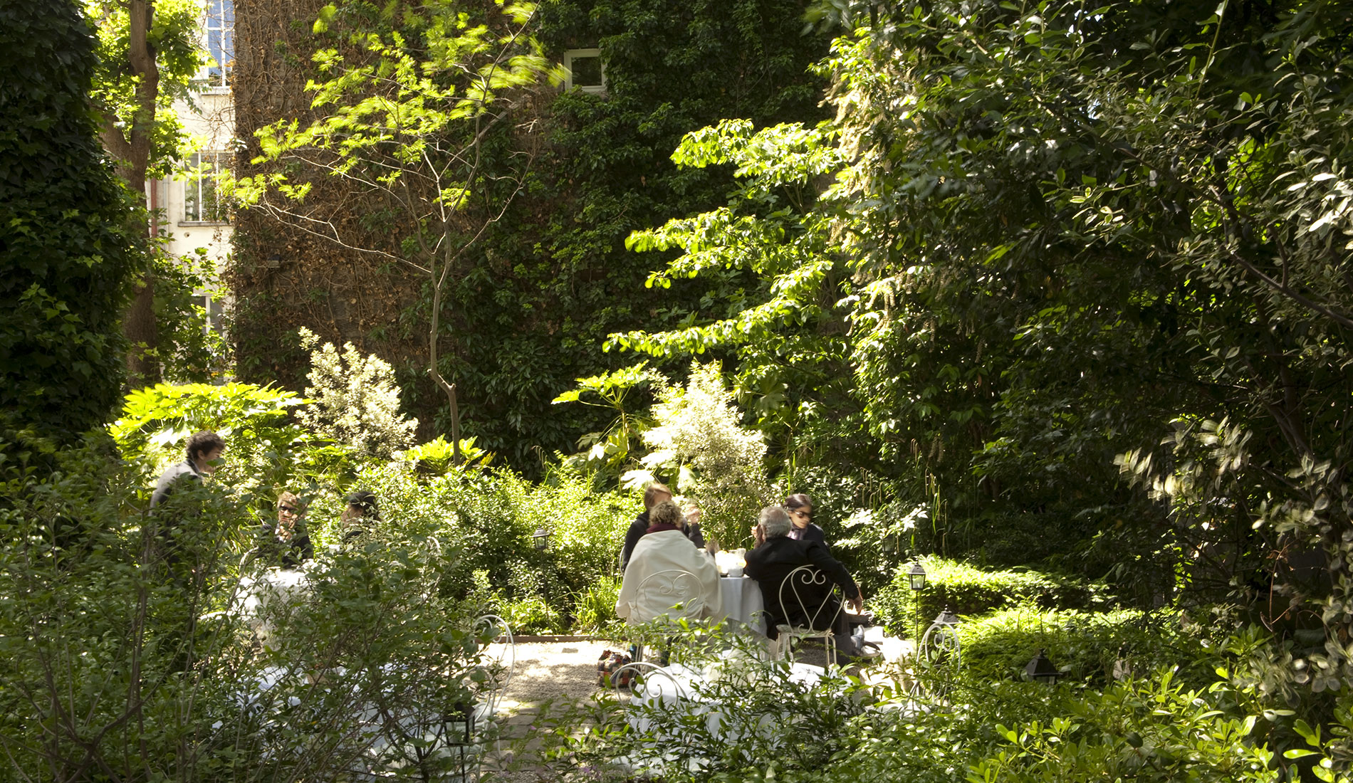 La nature au coeur de Montmartre pour cet hôtel particulier