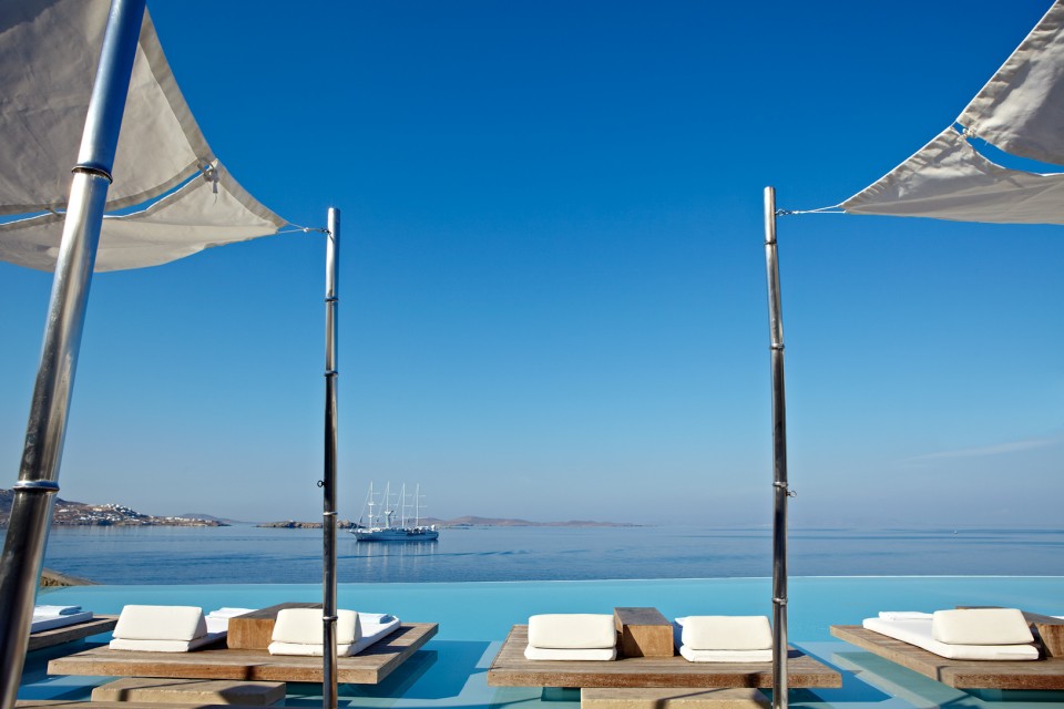 Piscine de l'hotel Cavo Tagoo à Mykonos 